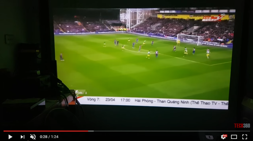 Máy chiếu Android Mini M6 xem bóng đá trên App Viet Mobi TV